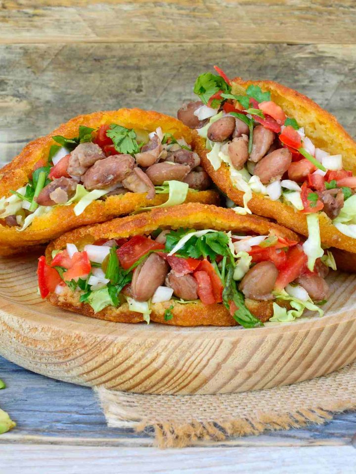 These vegan gorditas are full of fresh corn-y, street foody-y goodness. They look simple but will definitely fill you up! Great for lunch or dinner.