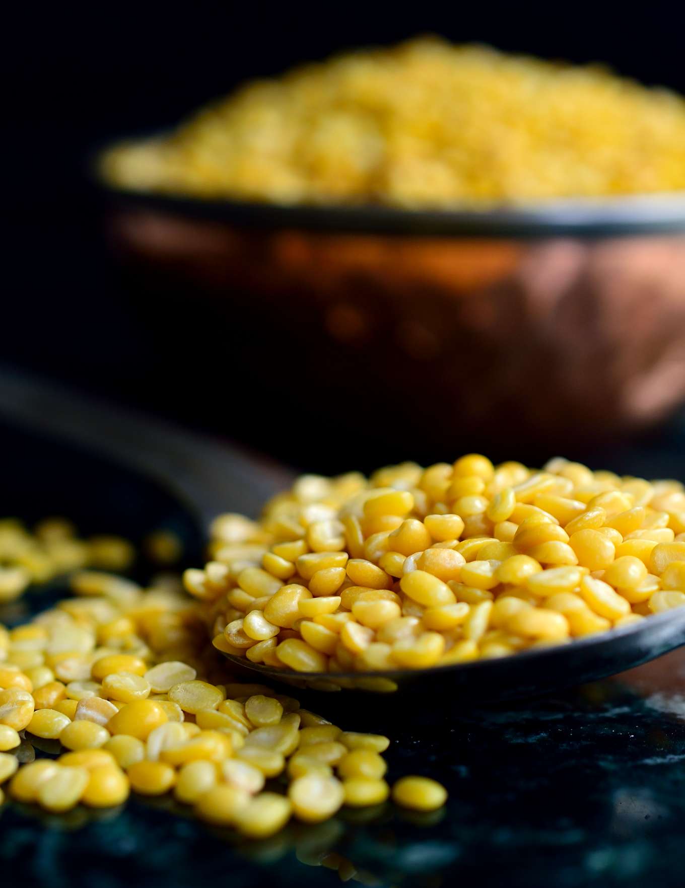 This easy vegan dal recipe is just what you need when you’re craving comfort food. There’s something about the earthy flavour of yellow lentils that will give you a warm, fuzzy feeling. This easy vegan dal only takes 10 minutes of prep time and is great for a quick weeknight dinner on a brisk autumn evening. Serve with flat bread and rice and you’ve got yourself a satisfying fibre- and protein-rich dish that will definitely fill you up!
