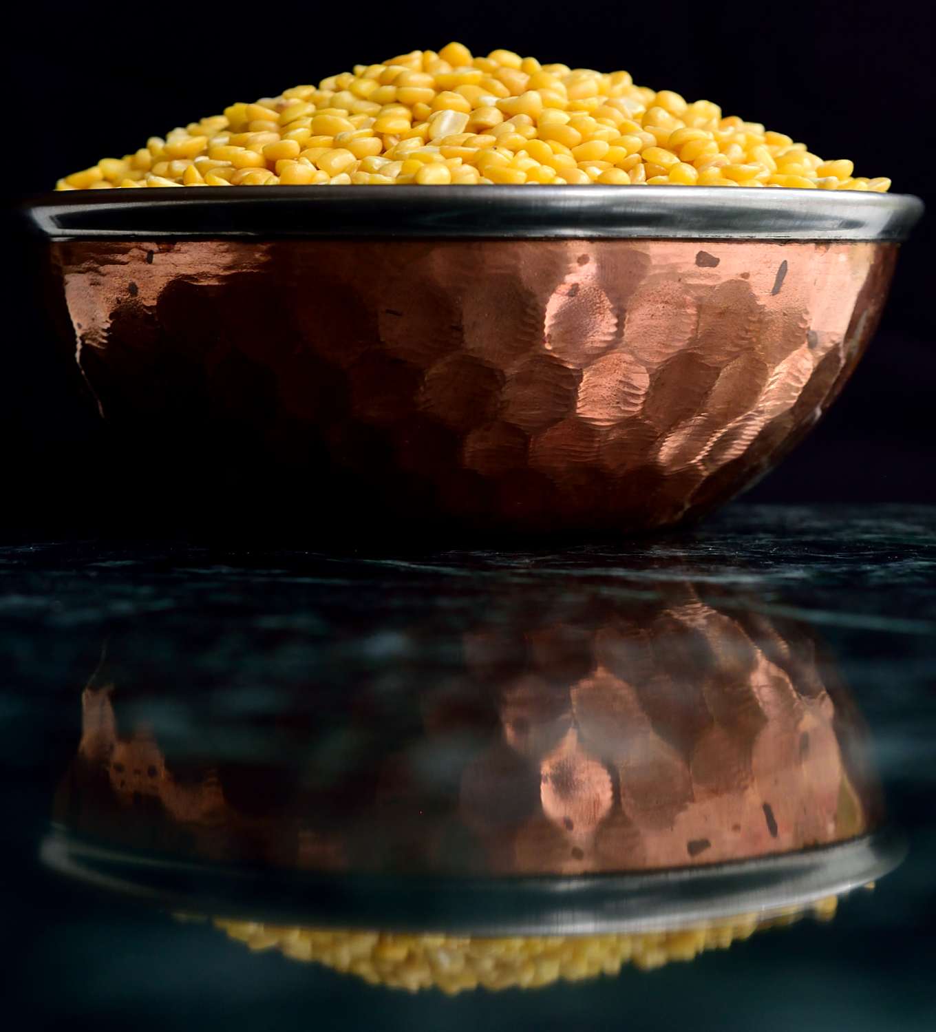 This easy vegan dal recipe is just what you need when you’re craving comfort food. There’s something about the earthy flavour of yellow lentils that will give you a warm, fuzzy feeling. This easy vegan dal only takes 10 minutes of prep time and is great for a quick weeknight dinner on a brisk autumn evening. Serve with flat bread and rice and you’ve got yourself a satisfying fibre- and protein-rich dish that will definitely fill you up!