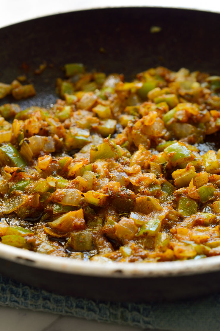 A pan with the prepared sofrito.